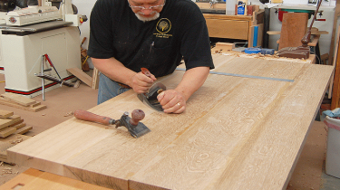 Quick Fixes for General Furniture Repairing and Replacing